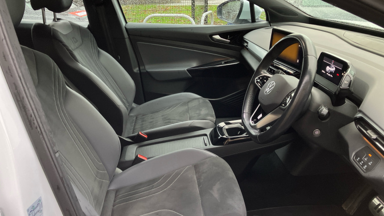 Volkswagen ID.4 109kW Life Pure 52kWh 5dr Auto Electric Estate